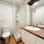 En Bord De Avec Terrasse, Ideal Pour 2 Personnes - Proche Commerces Et Casino, - Fr-1-245-68 Apartamento